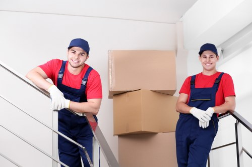 Local Charlton removal truck hire service for moving day
