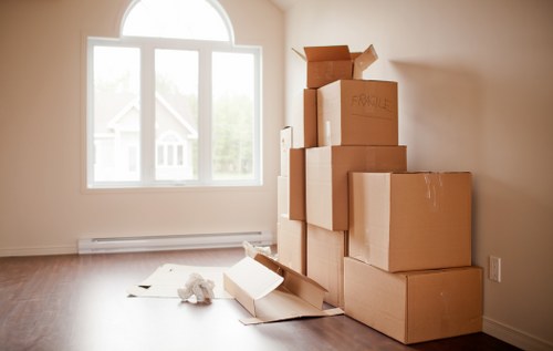 Variety of storage options in Charlton for personal and commercial use